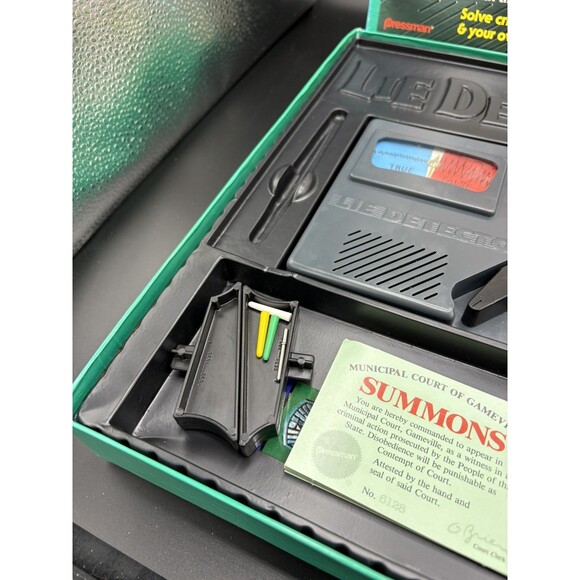 Lie Detector Board Game 1987 Pressman Scientific Crime Solving Mattel Vintage - Picture 8 of 9